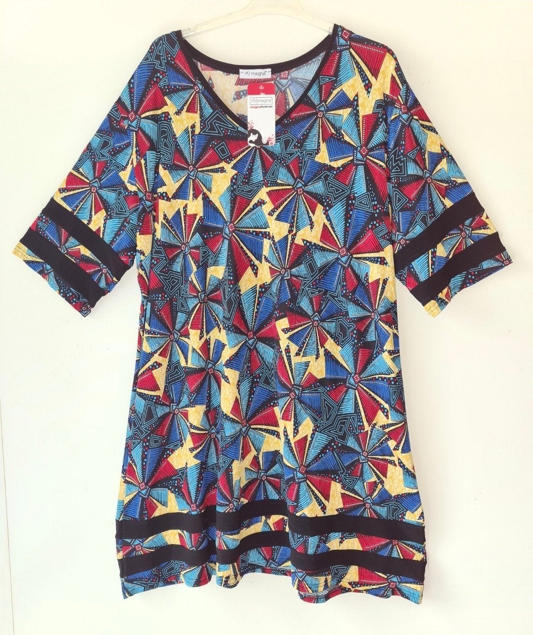 Nieuw schitterend MAGNA tuniek maat 52/54 
Nieuw !!!!, Magna, Ophalen of Verzenden, Nieuw, Blouse of Tuniek