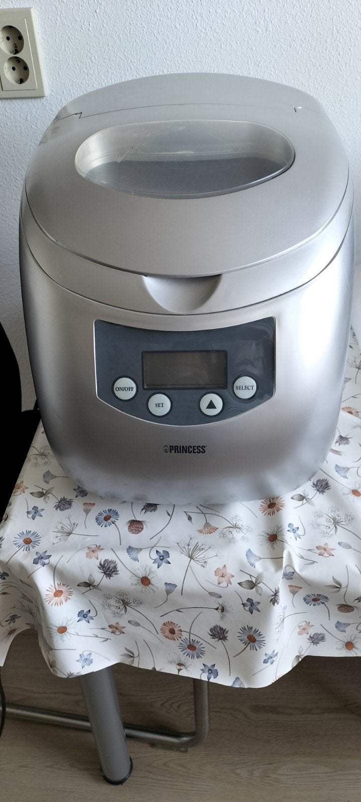 ijsblokjes machine (PRINSCESS), Ophalen