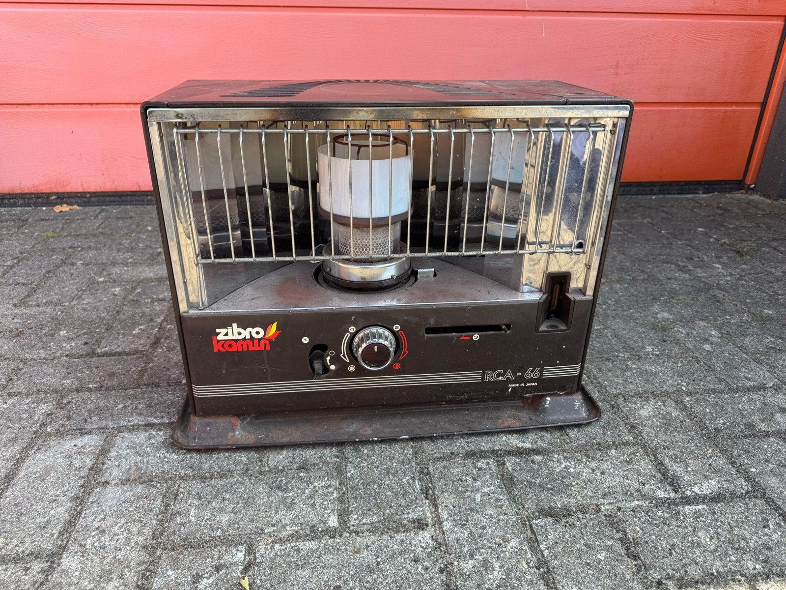 Zibro Kamin RCA-66 Petroleumkachel - Gebruikt, Huis en Inrichting, Kachels, Gebruikt, Overige brandstoffen, Petroleumkachel, Ophalen of Verzenden