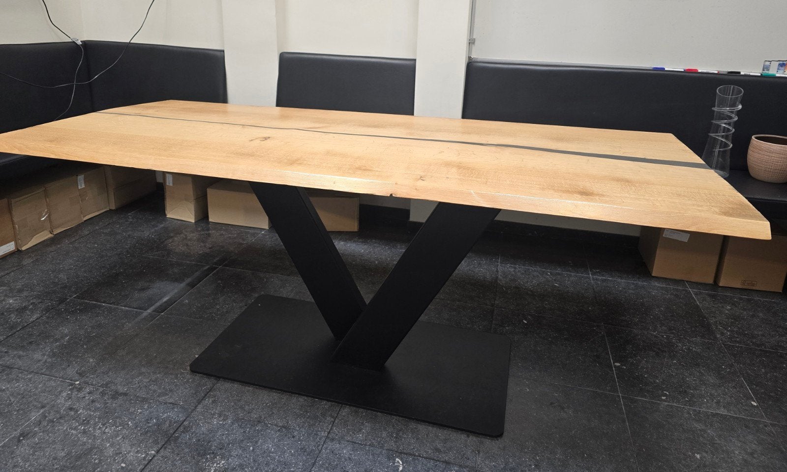 Prachtige eettafel, houten blad, metaal onderstel, Ophalen, Gebruikt, 50 tot 100 cm, Vijf personen of meer