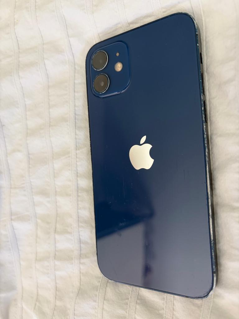 iPhone 12 64 GB - Laadt alleen draadloos op, Telecommunicatie, Mobiele telefoons | Apple iPhone, Gebruikt, Blauw, Ophalen of Verzenden