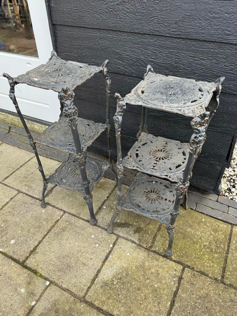 Set van 2 Brocante Plantentafels van Gietijzer, Ophalen