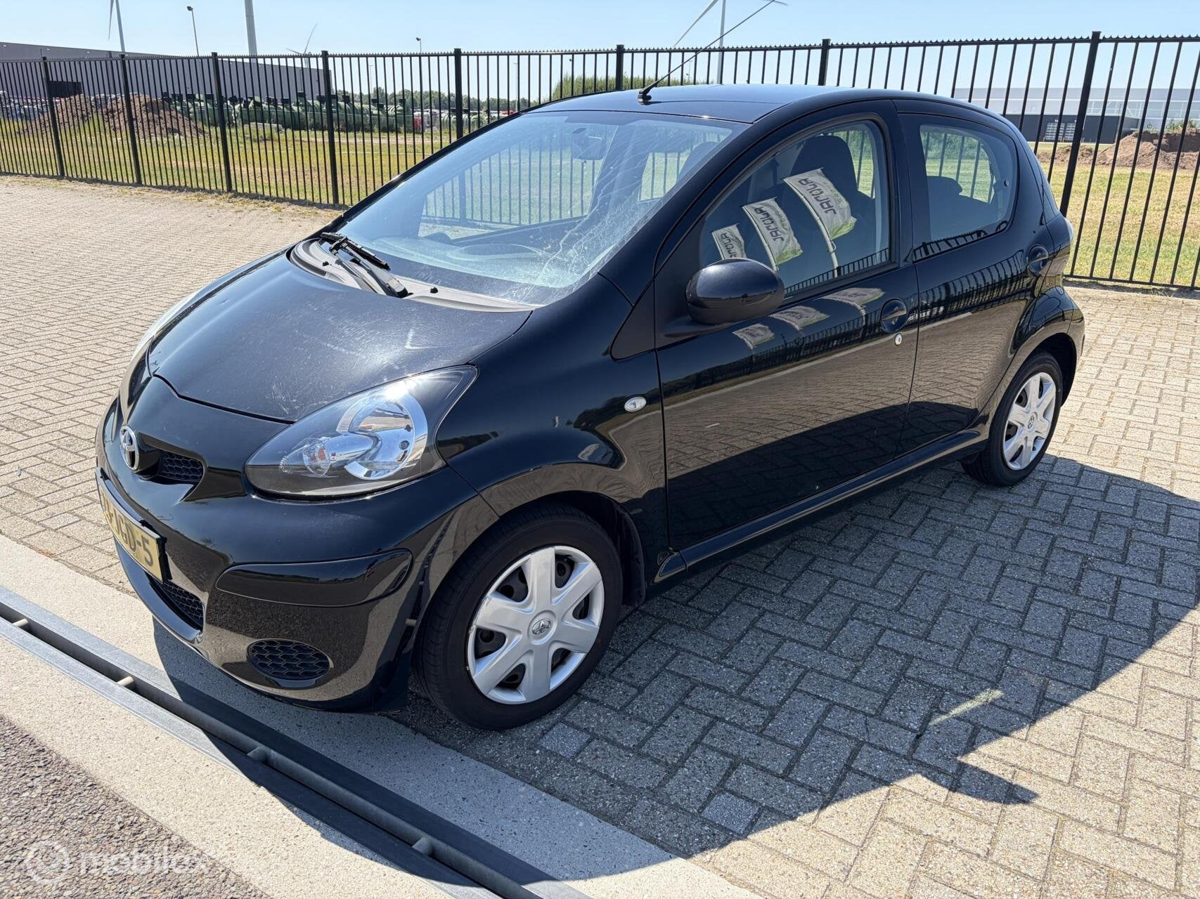 Toyota Aygo 1.0-12V Dynamic Blue, Voorwielaandrijving, Gebruikt, 4 stoelen, Origineel Nederlands