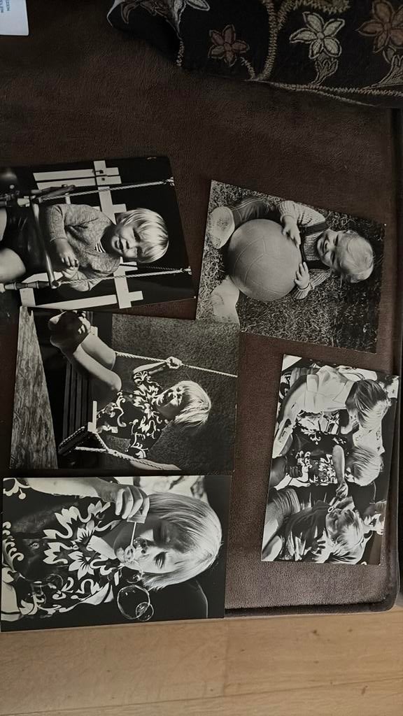 5 fotokaarten koningshuis prinsjes met speelgoed, Verzamelen, Ansichtkaarten | Themakaarten, Ophalen of Verzenden
