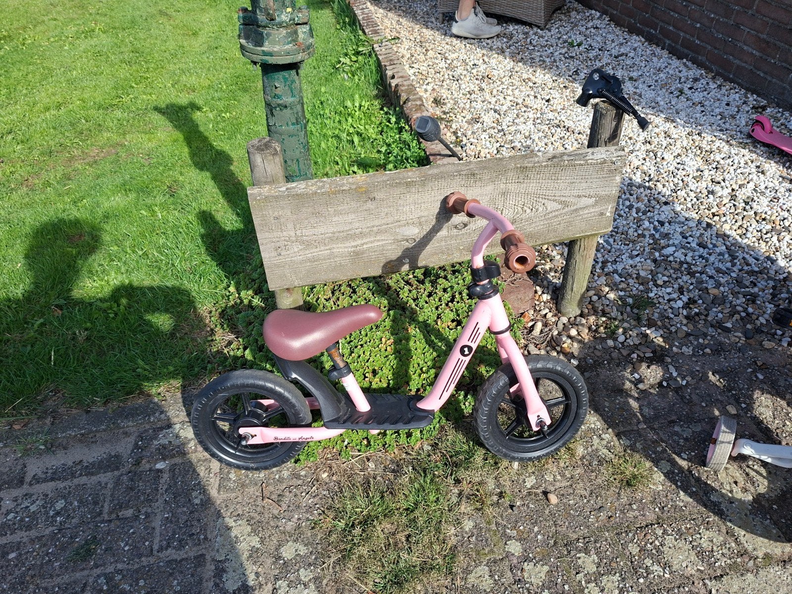 Bandits and Angels loopfiets roze, Ophalen, Gebruikt, Minder dan 16 inch, Bandits and Angels