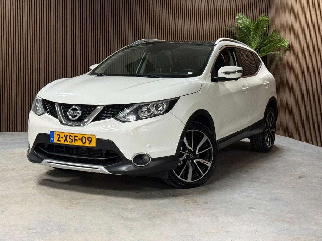Nissan QASHQAI 1.2 Tekna (bj 2014, automaat), Auto's, Automaat, Euro 5, Gebruikt, 680 kg