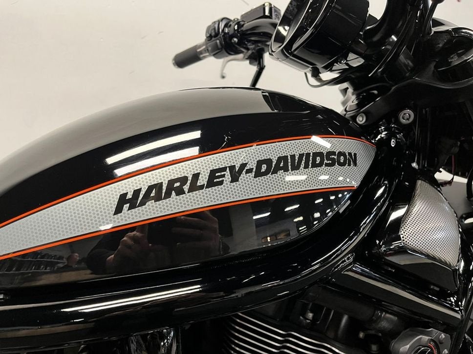 Harley-Davidson VRSCDX NIGHT RO (bj 2012), 2 cilinders, HARLEY-DAVIDSON, Bedrijf, Onbekend
