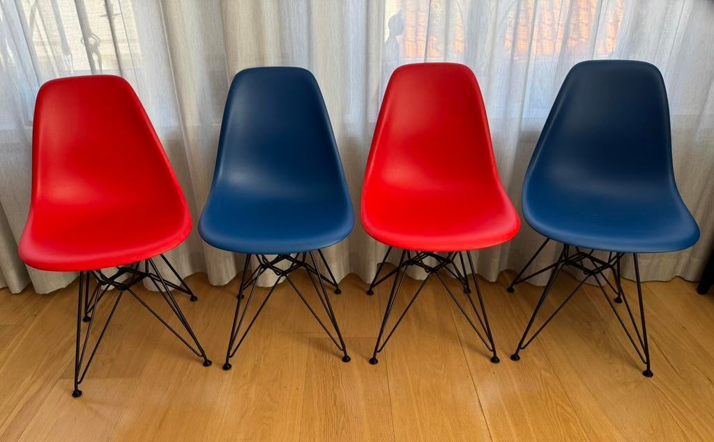 2 x 2 originele Vitra Eames DSR stoelen echt als nieuw, Huis en Inrichting, Stoelen, Ophalen, Overige kleuren, Zo goed als nieuw