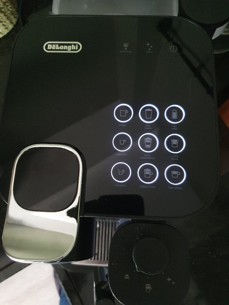 nespresso de longhi gran lattissima EN 650.BN, Ophalen, Koffiemachine, Zo goed als nieuw, 1 kopje