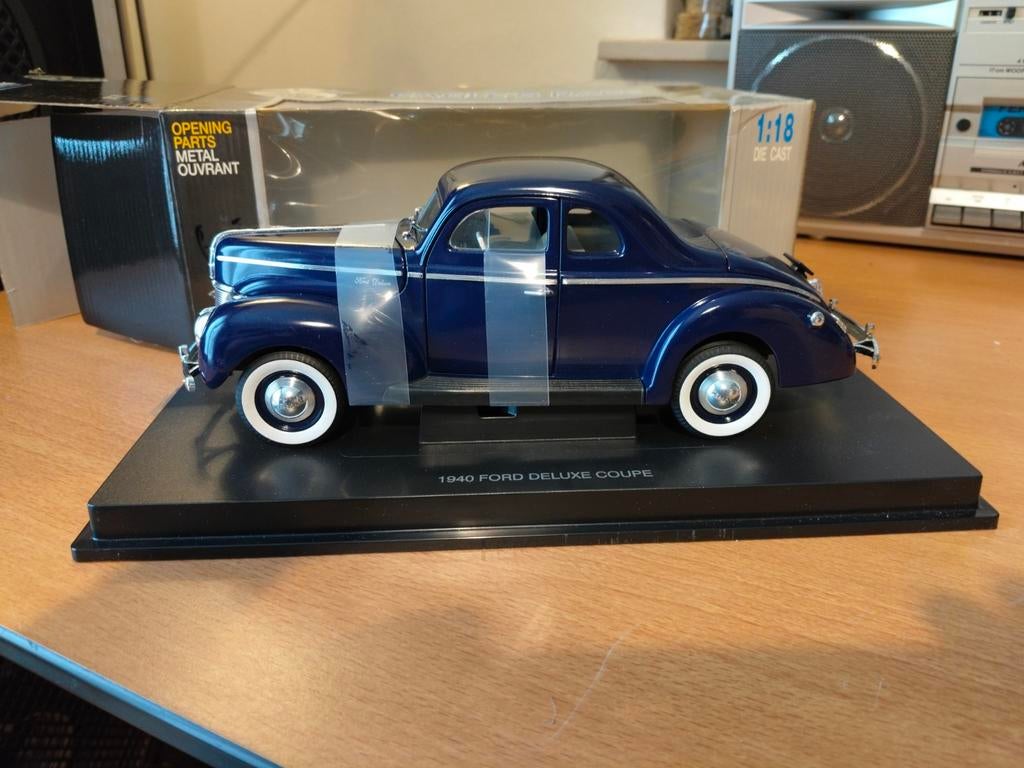 1940 Ford Deluxe Coupe 1:18 - Eagle's Race, Hobby en Vrije tijd, Modelauto's | 1:18, Ophalen of Verzenden, Zo goed als nieuw, Auto