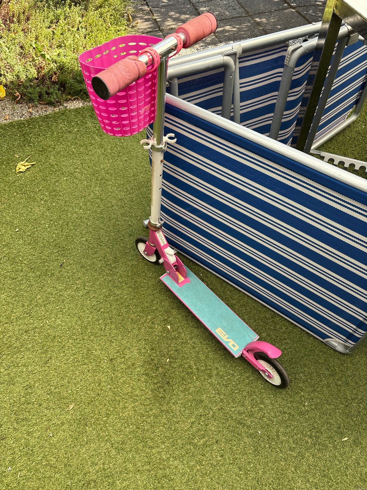 Roze kinderstep met mandje, Ophalen of Verzenden, Zo goed als nieuw, Gewone step