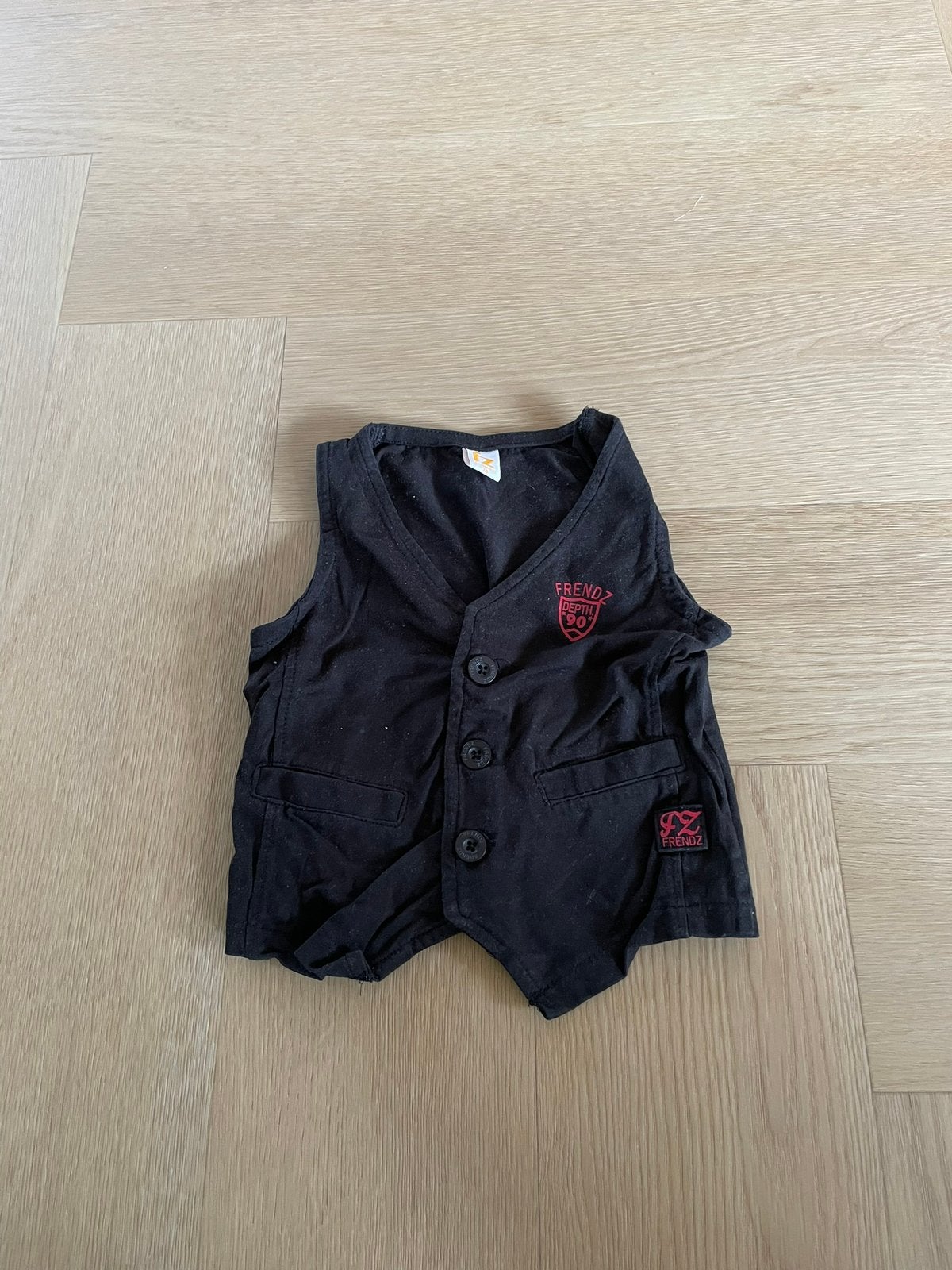 Zwart baby giletje - Frendz Depth 90, Ophalen of Verzenden, Gebruikt, Jongen of Meisje