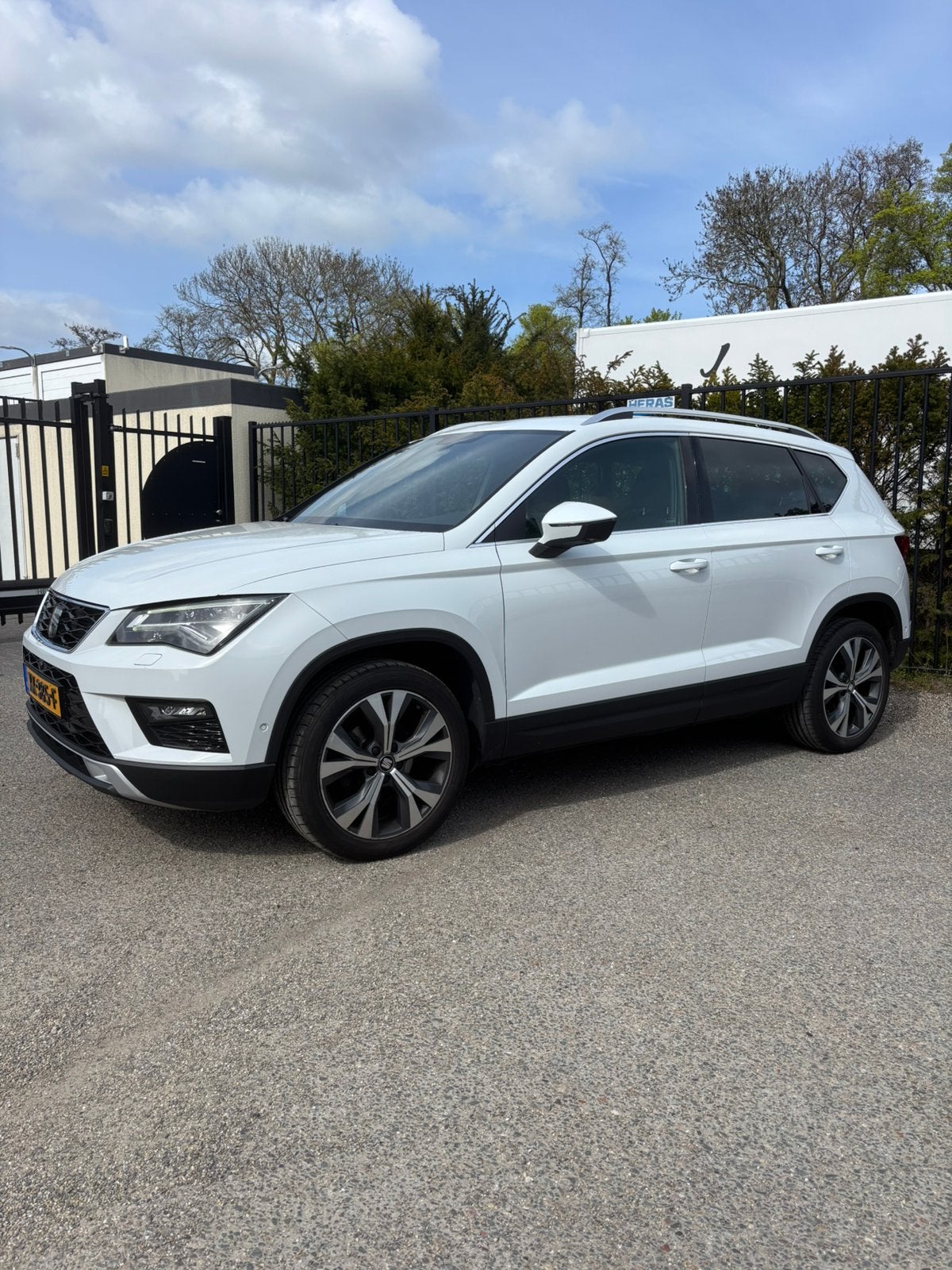 SEAT Ateca 1.5 TSI Xcellence DSG | NAP | Dealeronderhouden |, Auto's, Dealer onderhouden, 1498 cc, 680 kg, 4 cilinders