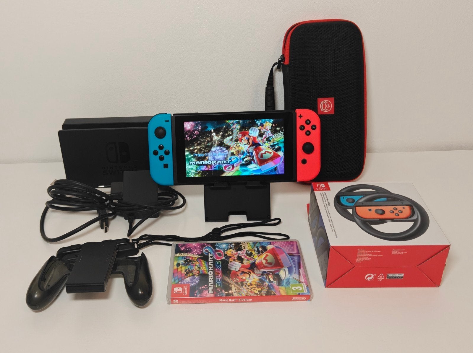 Nintendo Switch met Mario Kart 8 Deluxe, Nintendo switch, Racen en Vliegen, Ophalen of Verzenden, Zo goed als nieuw
