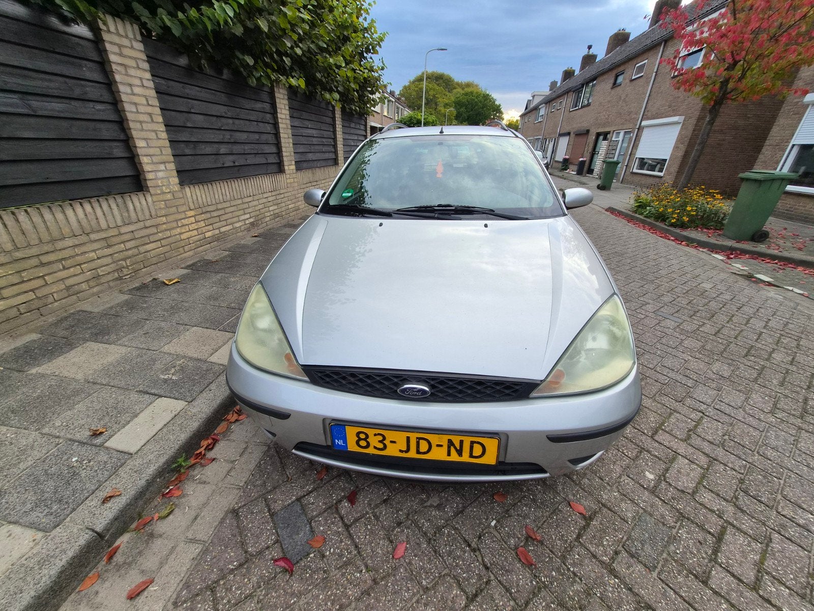 Ford Focus 1.6I 74KW 2002 Grijs, Auto's, 1596 cc, 15 km/l, Zwart, 4 cilinders