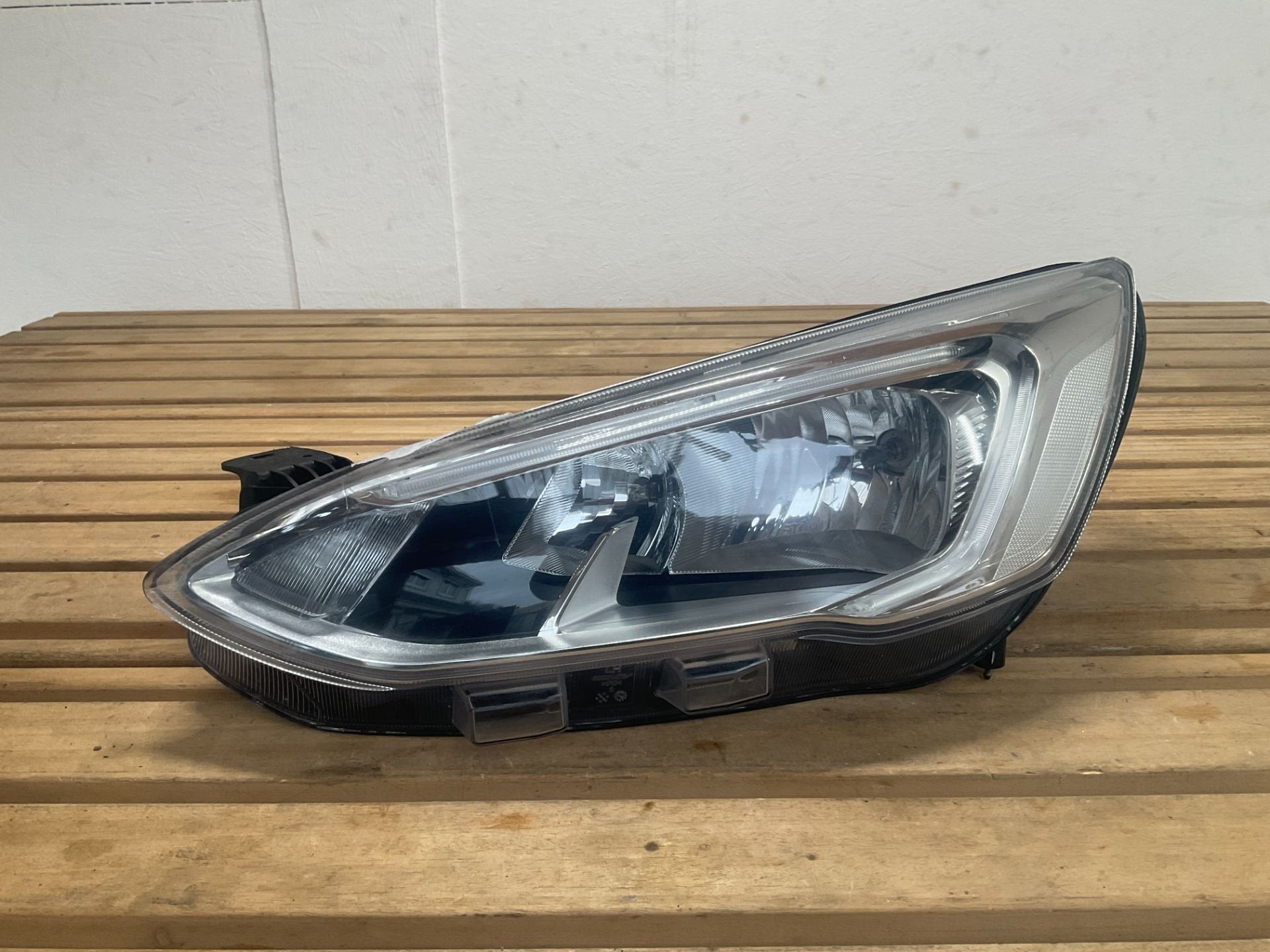 Koplamp Ford Focus MK4 2018 present RH JX7B13W030AE b7-3811, Gebruikt, Info@ford.com, Ophalen of Verzenden, Ford
