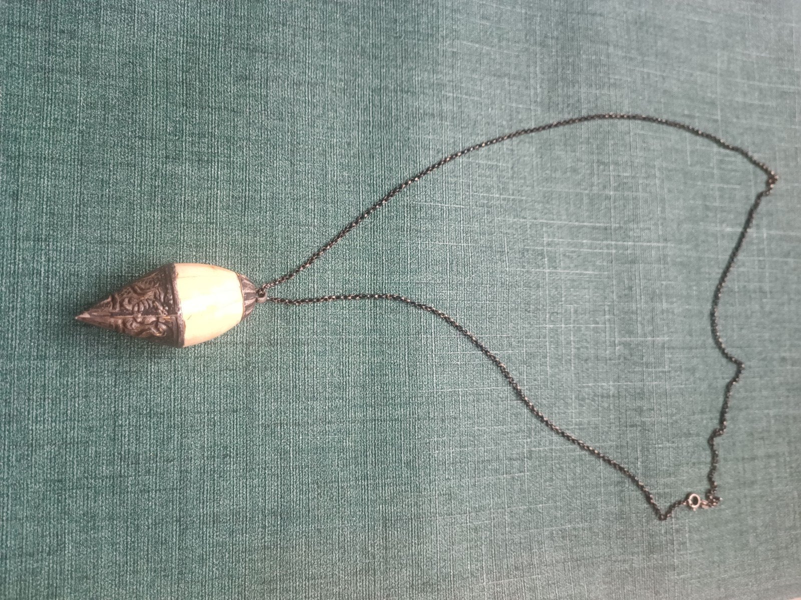 vintage Tibetaanse rituele schelp hanger met orginele kettin, Ophalen of Verzenden