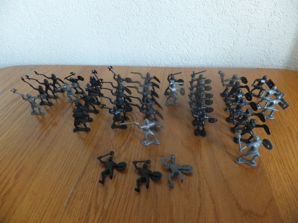 44 miniatuur ridders van plastic, Ophalen of Verzenden, Gebruikt