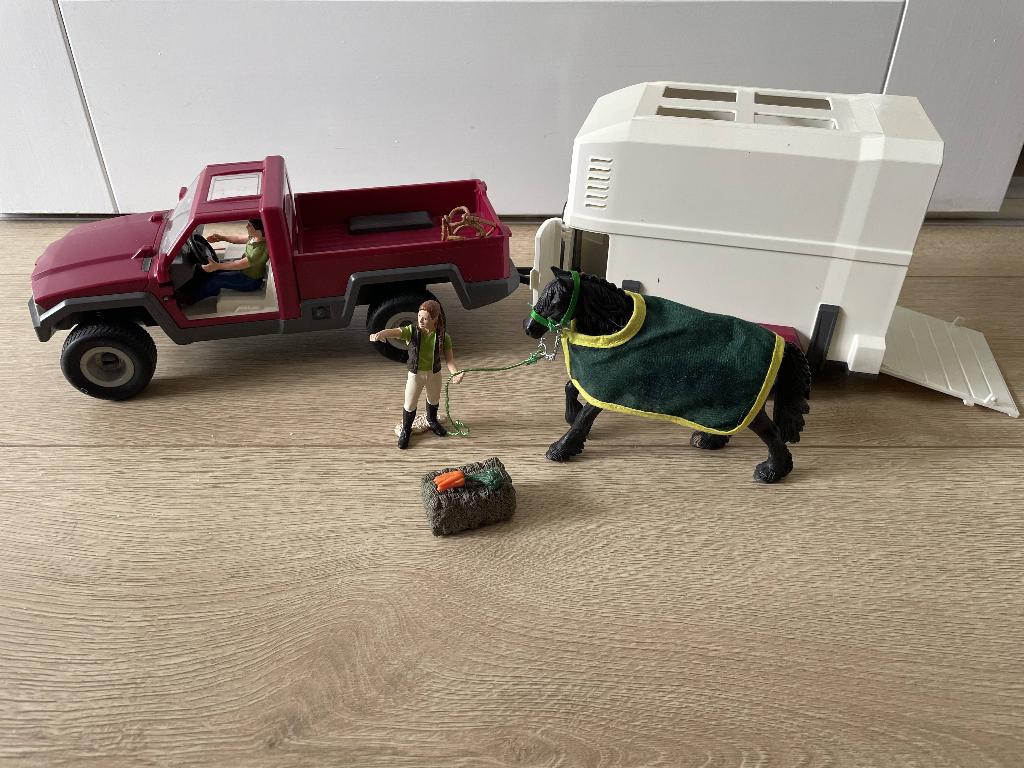 Schleich Pick-up met paardentrailer, Ophalen, Zo goed als nieuw
