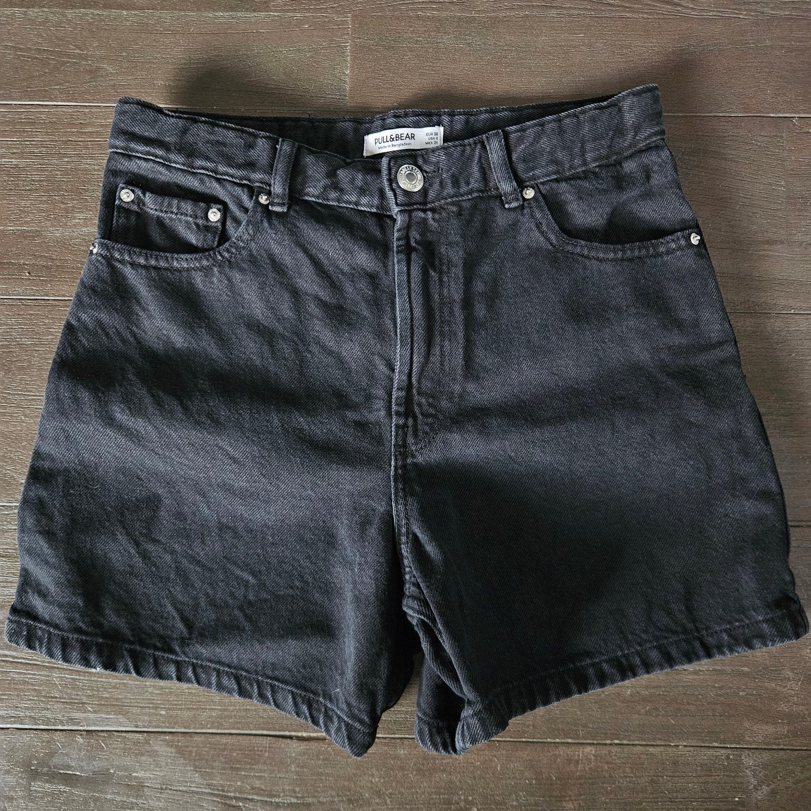 Pull&Bear Zwarte Denim Shorts - Maat 36 (S), Kleding | Dames, Broeken en Pantalons, Kort, Pull&Bear, Zwart, Ophalen of Verzenden