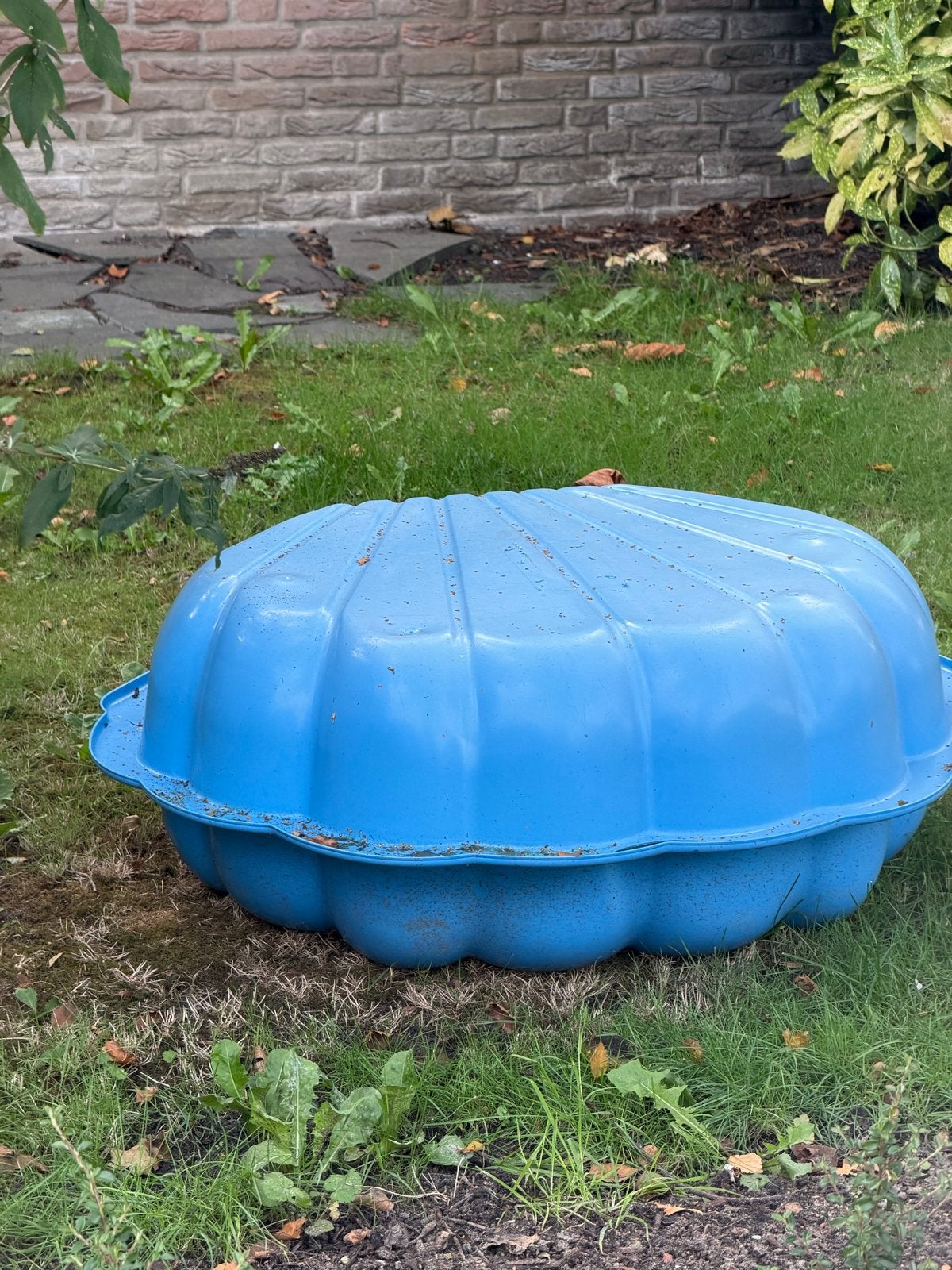 Blauwe schelp zandbak/zwembadje, Ophalen, Gebruikt