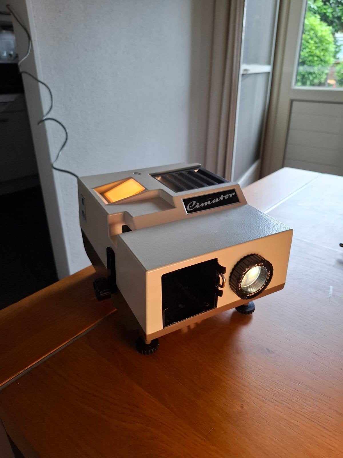 Dia projector, projectiescherm & slide naar PC apparaat, Ophalen, Gebruikt, Met scherm