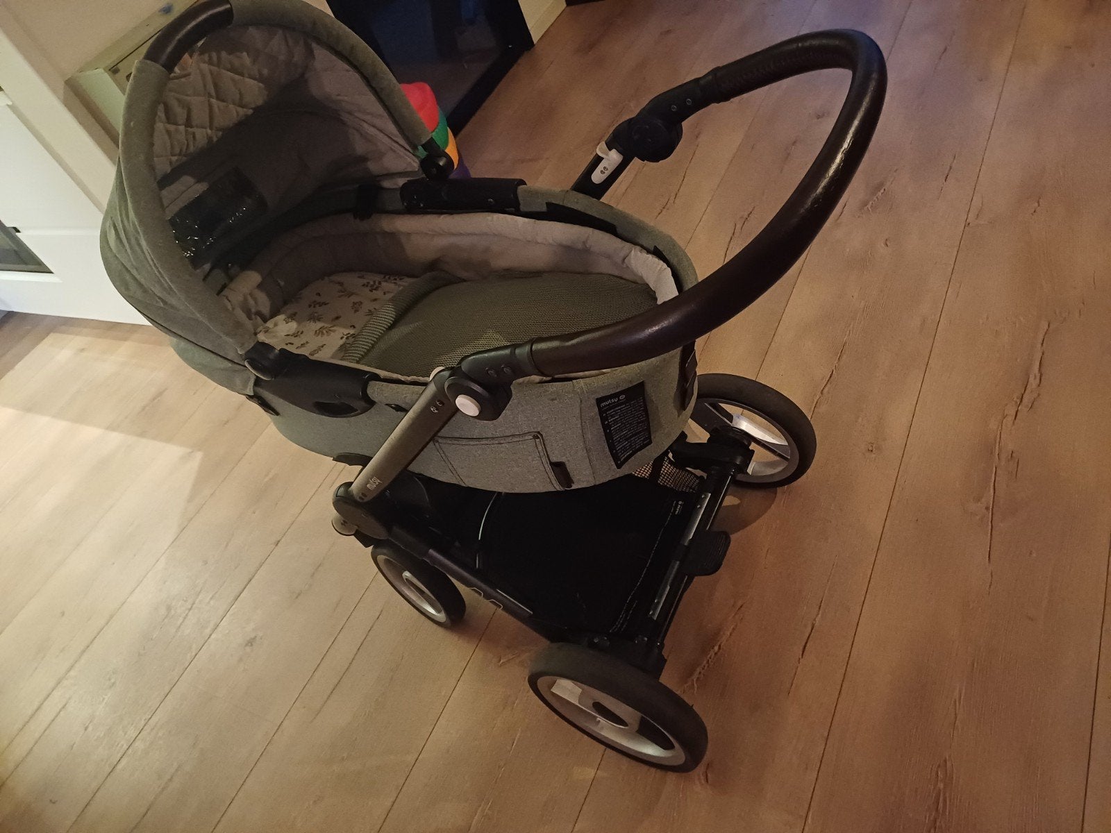 Mutsy kinderwagen compleet met reiswieg en buggyzitje, Ophalen