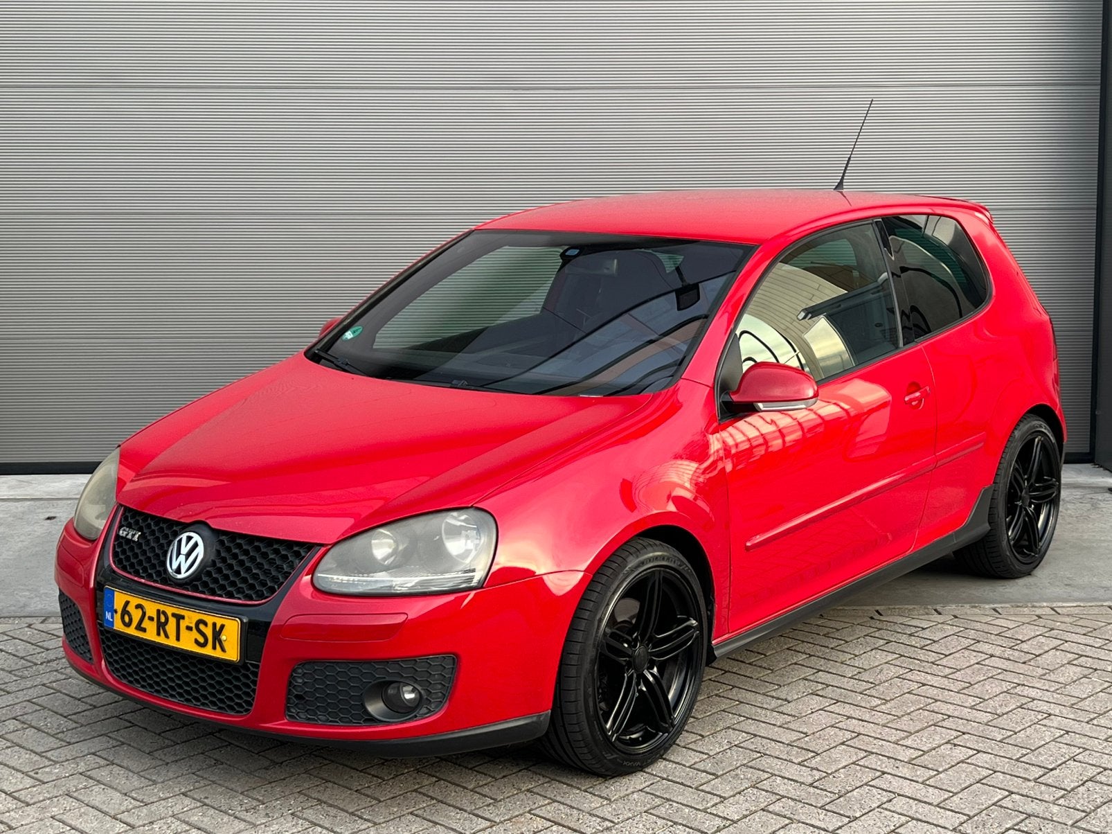 Snelle Volkswagen Golf 5 GTI 2.0 TFSI 200PK/NieuweAPK/Airco!, Auto's, Stof, Zwart, 4 cilinders, Adaptive Cruise Control