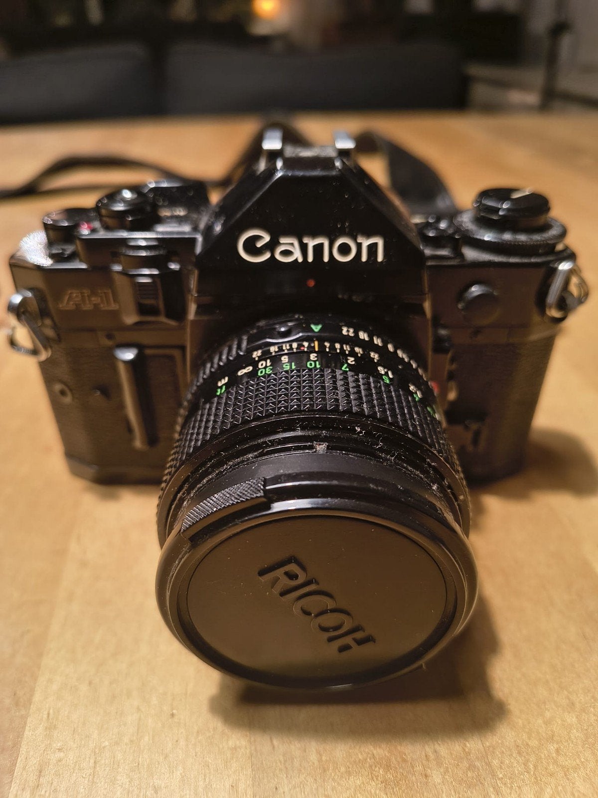 Canon A1 set met 3 lenzen, flitser, Ophalen of Verzenden, Gebruikt, Spiegelreflex, Canon