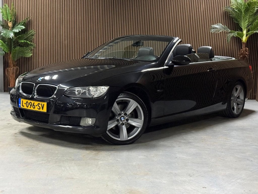 BMW 3 Serie Cabrio 320i (bj 2007), Auto's, Open dak, 4 cilinders, Cabriolet, 4 stoelen
