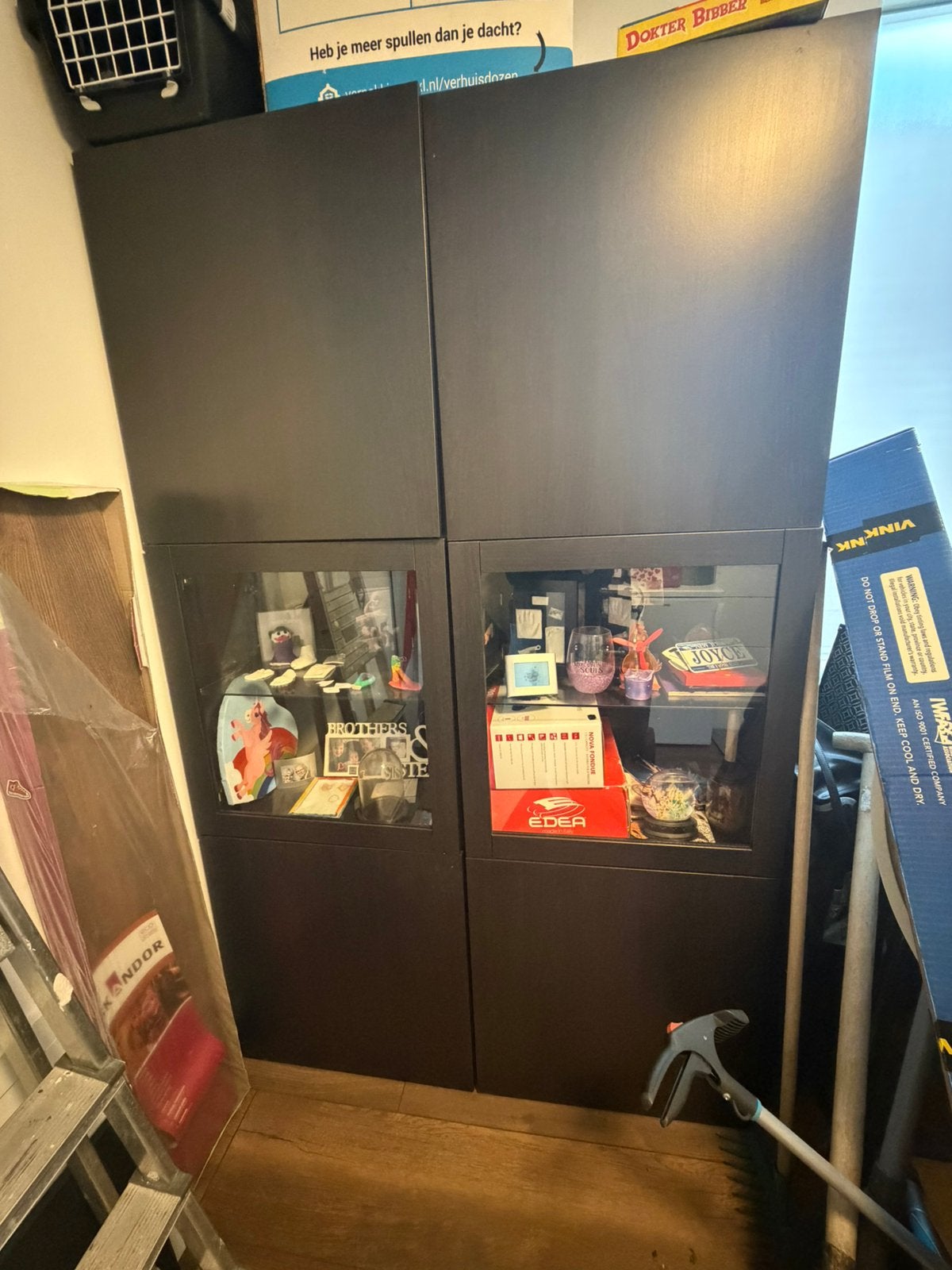 Ikea besta vitrine kast, Ophalen, Met deur(en), Zo goed als nieuw, Minder dan 150 cm