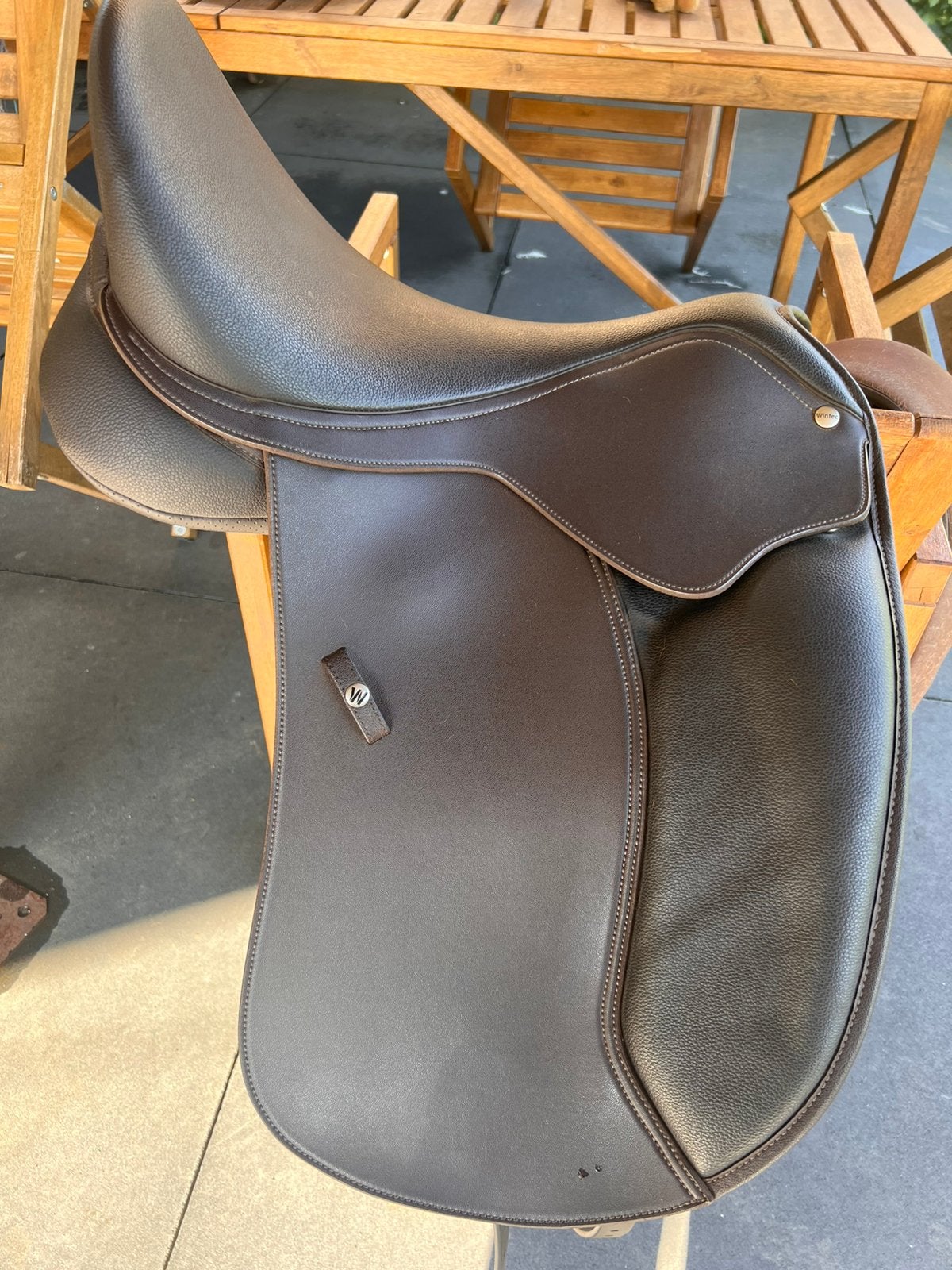 Wintec hart dressuurzadel bruin 16,5 inch, Ophalen, Zo goed als nieuw, Dressuur