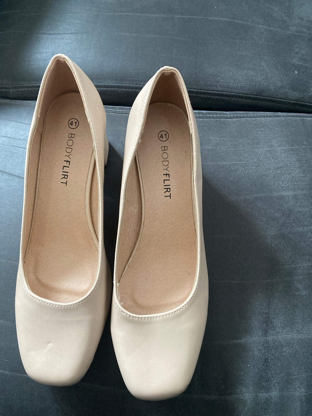 Bodyflirt Pumps - Beige - Maat 41, Ophalen of Verzenden, Zo goed als nieuw, Beige, Pumps