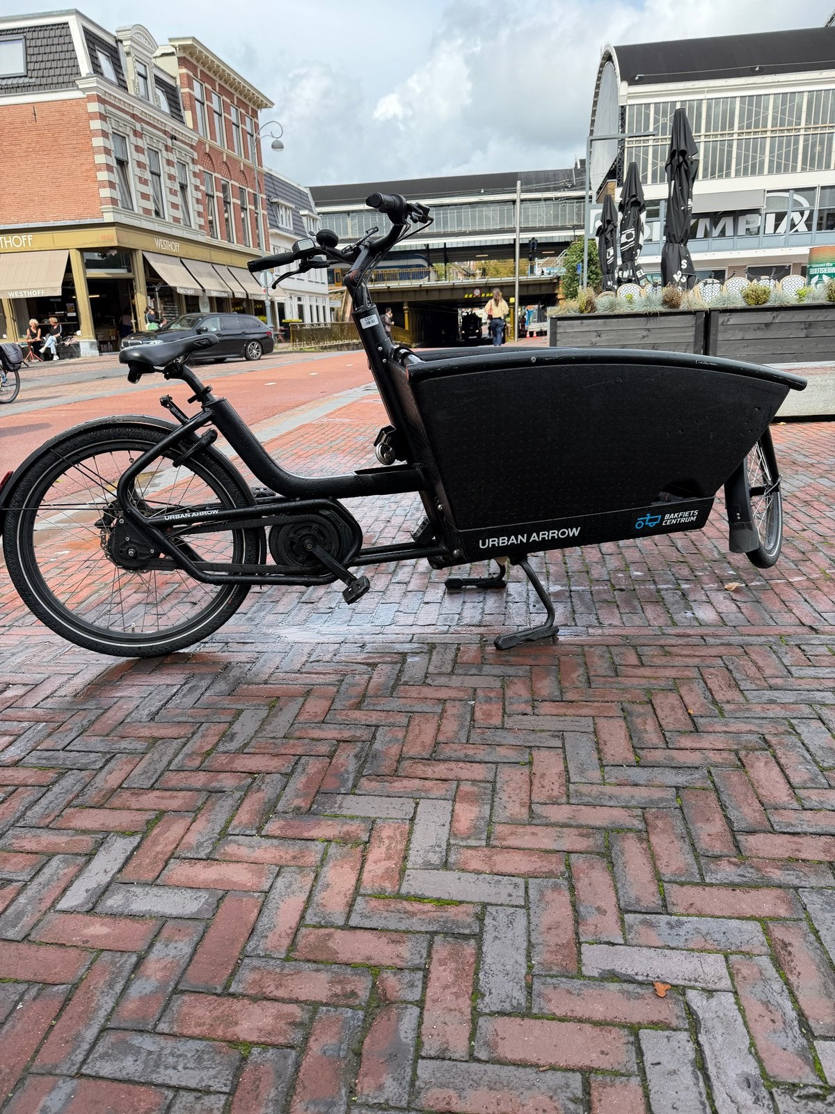 Urban Arrow Family Bakfiets - Bosch Performance, Fietsen en Brommers, Fietsen | Bakfietsen, Gebruikt, Amsterdam, Elektrisch, 2 kinderen