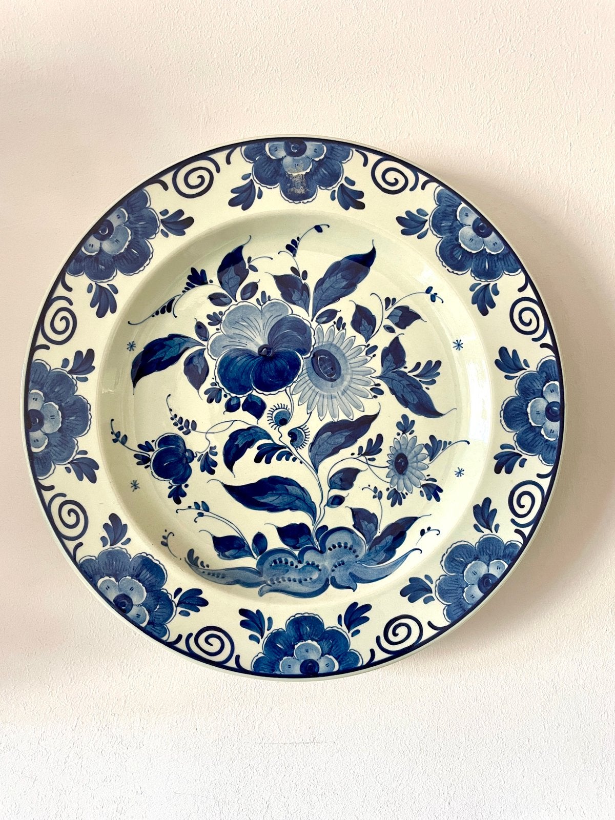 ndgeschilderd Delfts Blauw Wandbord Zenith Gouda Ø28cm, Antiek en Kunst, Ophalen of Verzenden