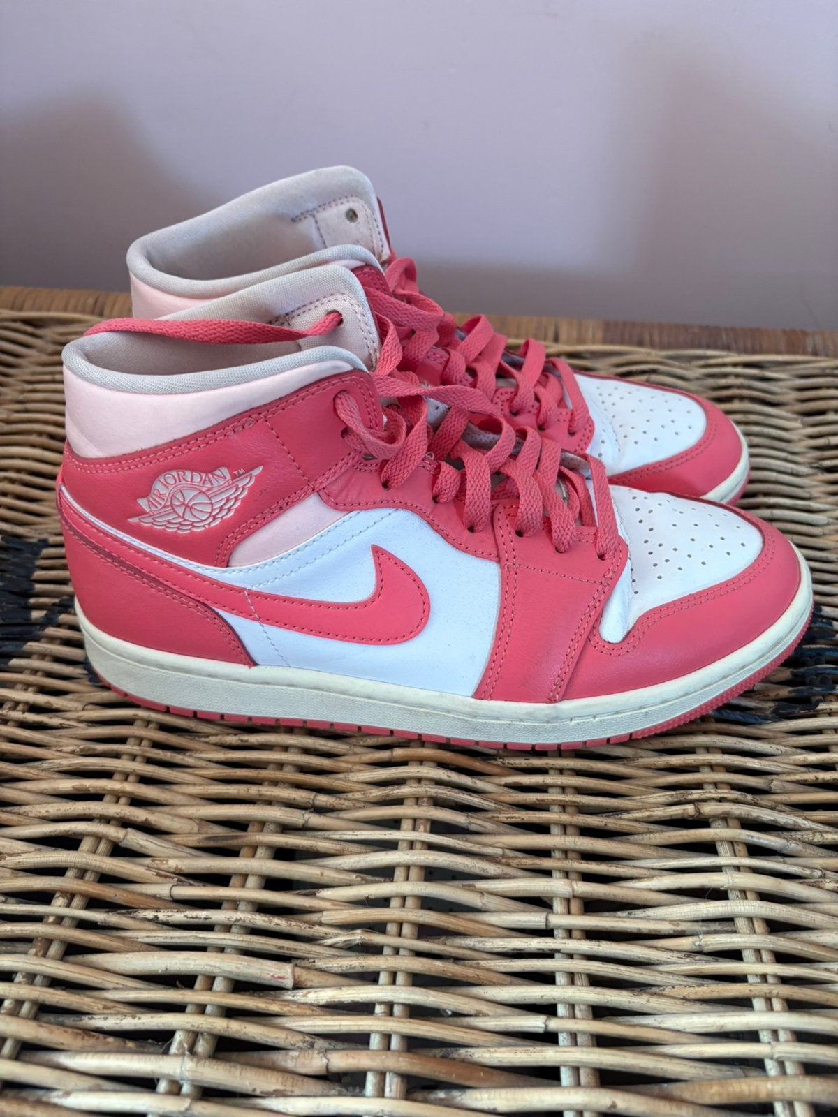 Nike air jordan maat 40,5, Kleding | Dames, Schoenen, Ophalen of Verzenden, Zo goed als nieuw, Roze, Sneakers of Gympen