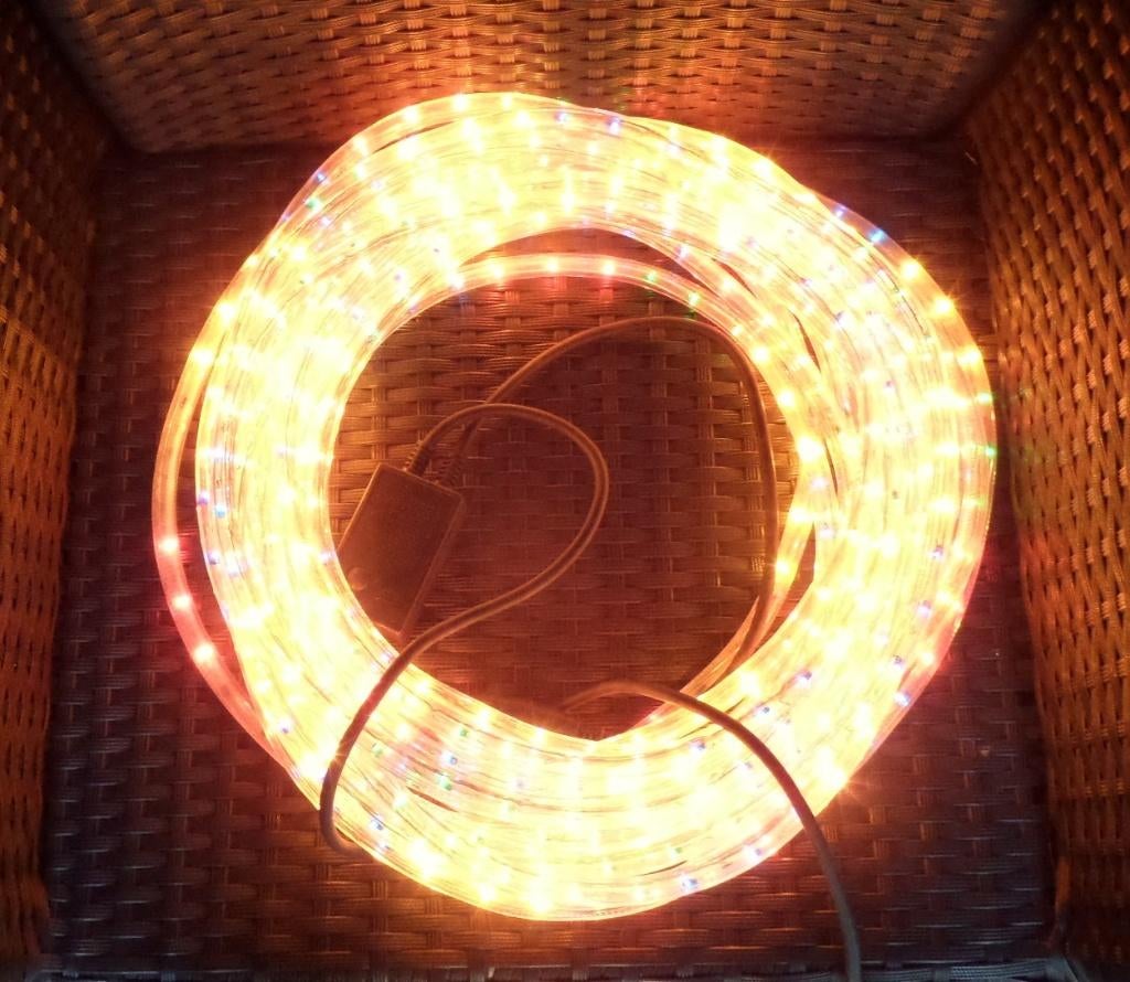 18 meter lichtslang., Ophalen, Zo goed als nieuw, Licht, Kleur