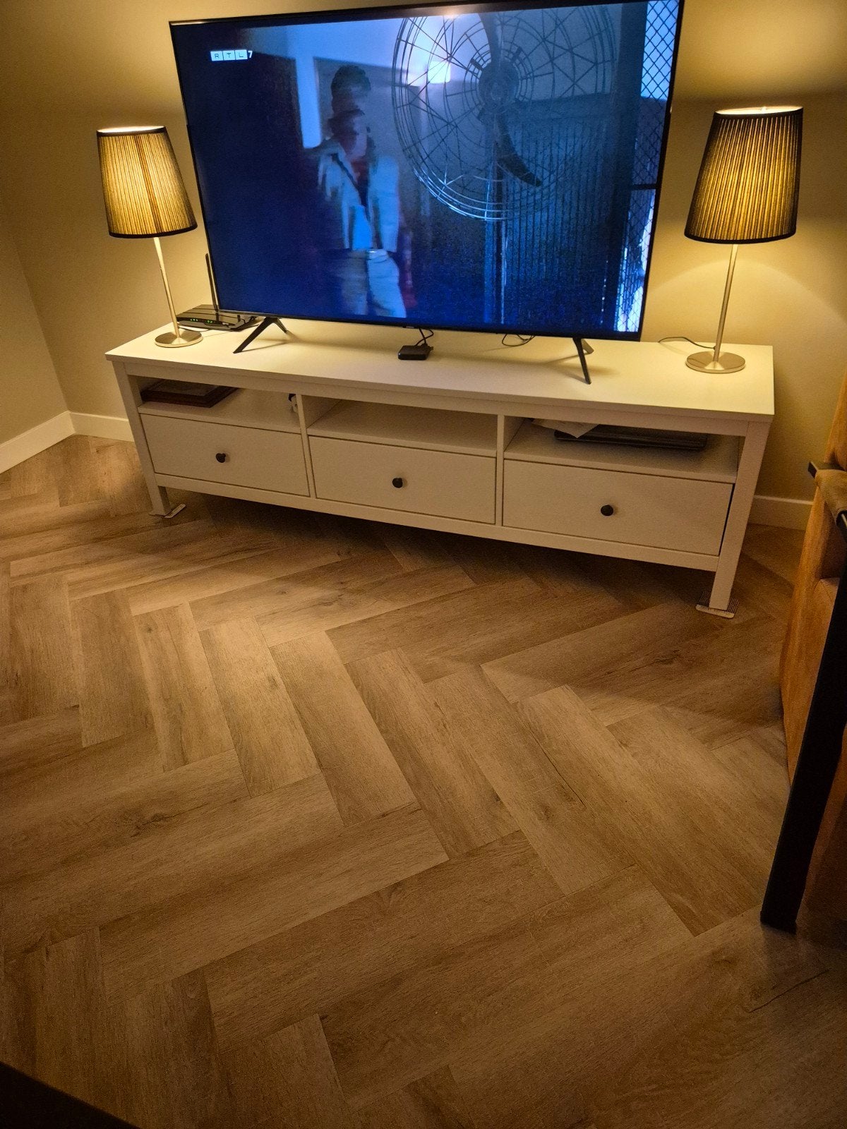 Wit tv-meubel met lades en open vakken, Ophalen, Gebruikt, 150 tot 200 cm, Minder dan 100 cm