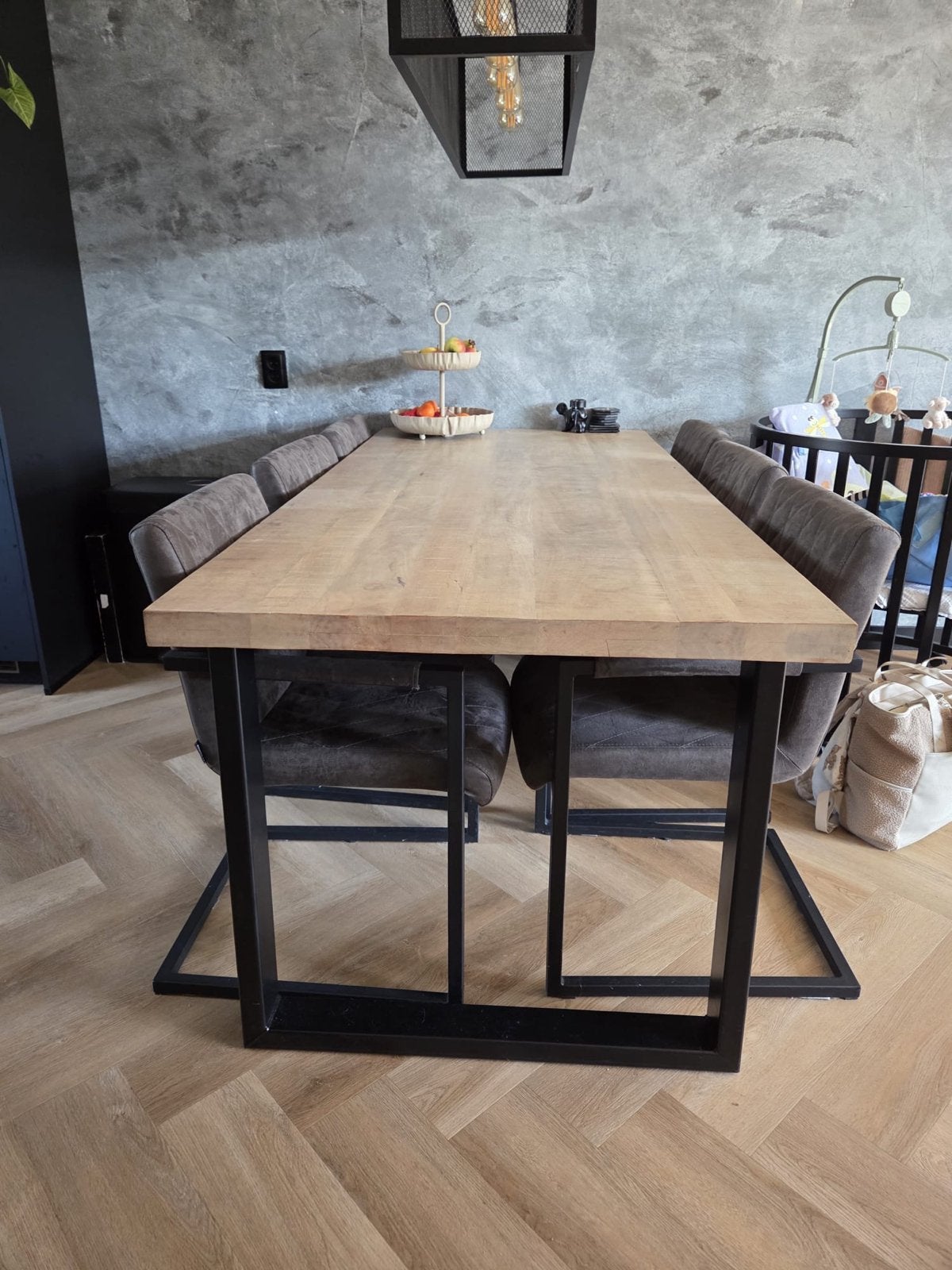 Eettafel met 6 stoelen - Industrieel design, Ophalen, 50 tot 100 cm, Zo goed als nieuw, 150 tot 200 cm