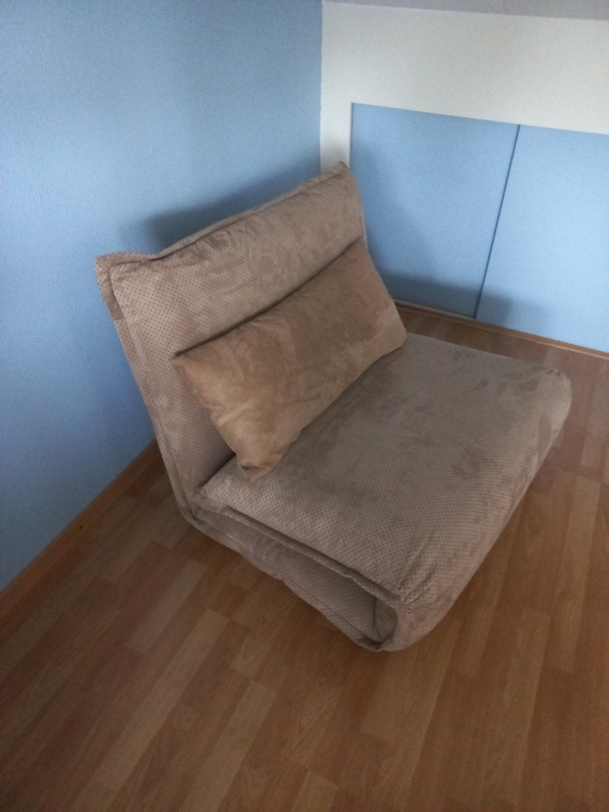 Opvouwbaar slaapbankje/futon - Ideaal voor logees, Huis en Inrichting, Ophalen, Eenpersoons, Bruin, 200 cm