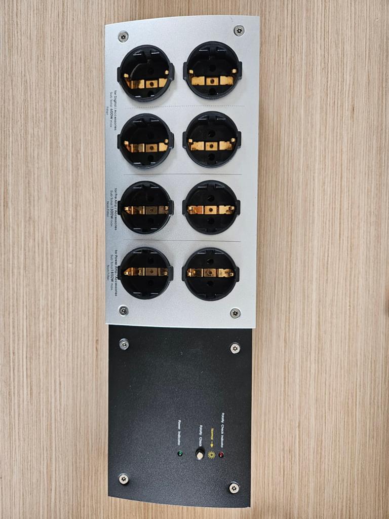 Furutech e-TP80E High-End Audio Power Distributor, Ophalen of Verzenden, Zo goed als nieuw