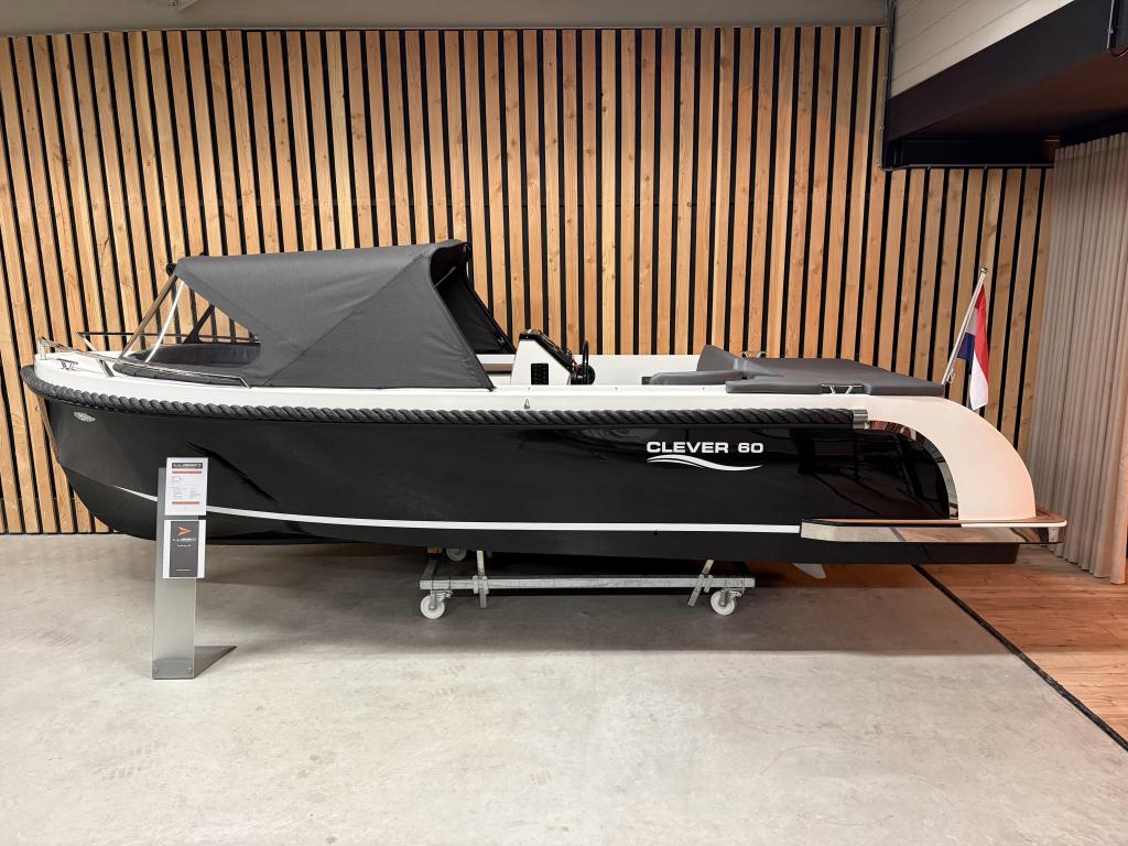 Demo CLEVER 600 DELUXE '40PK HONDA' AUDIO KOELKST LED! 2026!, Watersport en Boten, 6 meter of meer, Zo goed als nieuw, 30 tot 50 pk