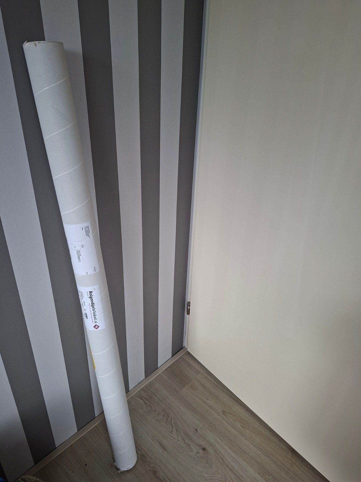 Nieuw zwart verduisterend rolgordijn 122x135cm, Ophalen, 100 tot 150 cm, Nieuw, 100 tot 150 cm