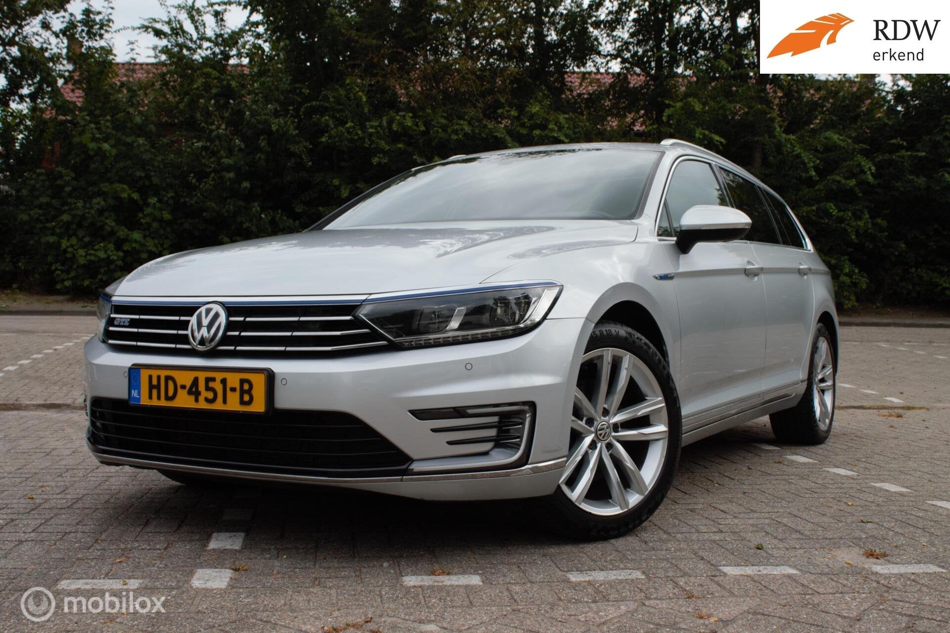 Volkswagen Passat Variant 1.4 TSI GTE Highline | Pano Dak!, Gebruikt, 4 cilinders, Hybride Elektrisch/Benzine, 1600 kg