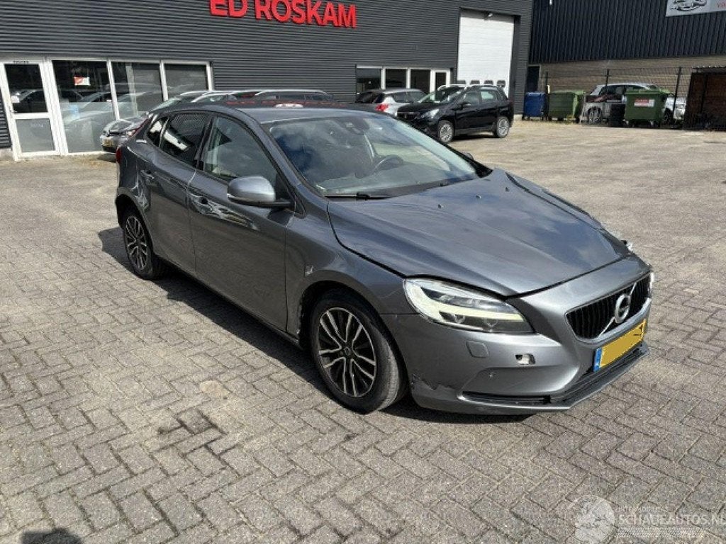 Volvo V40 2.0 D2 Automaat Nordic+ (bj 2017), Automaat, Overige carrosserieën, Info@volvocars.com, Diesel