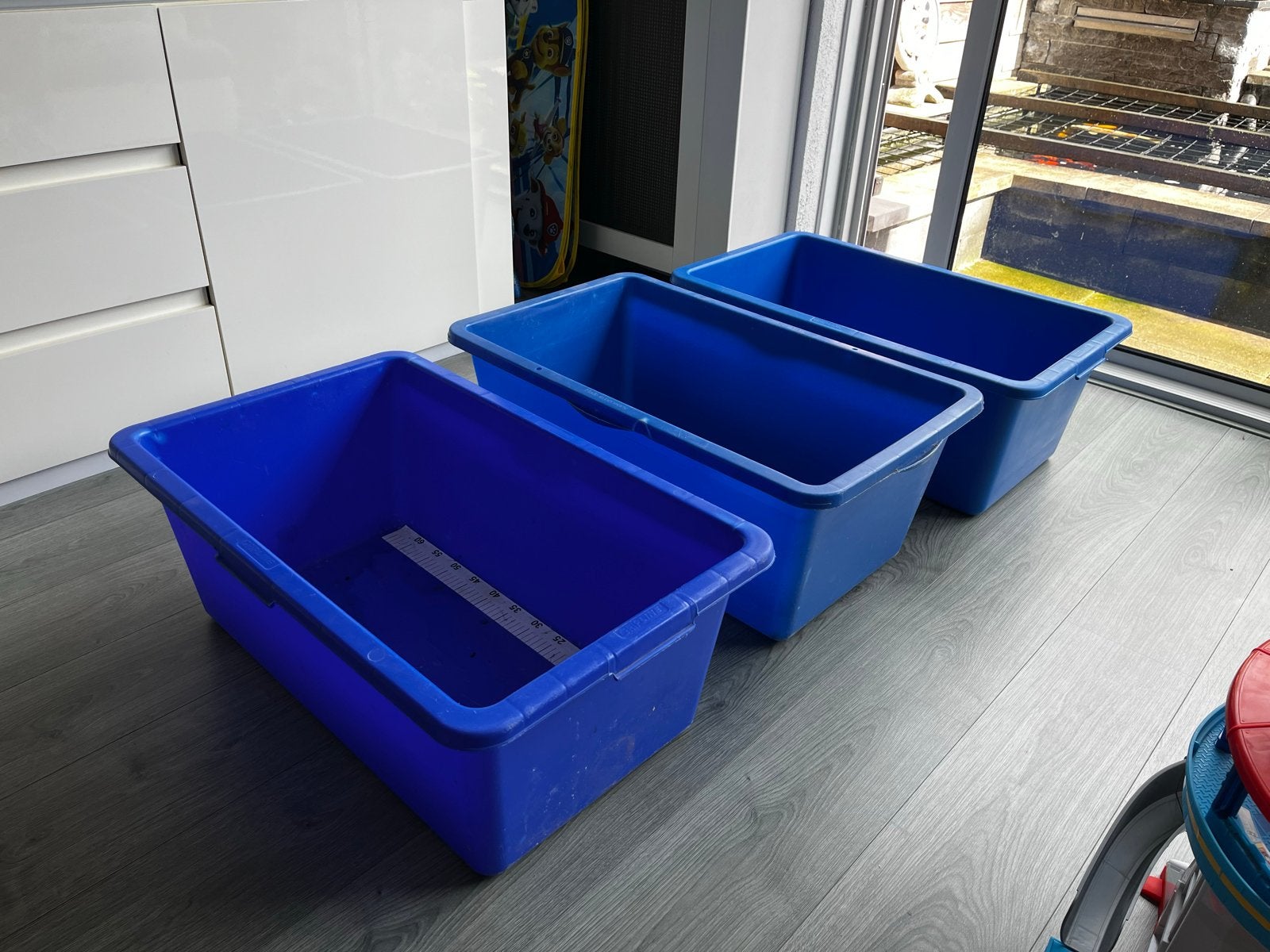 3x Blauwe (koi) meetbakken / tank 60cm koi meetbak, Ophalen, Gebruikt