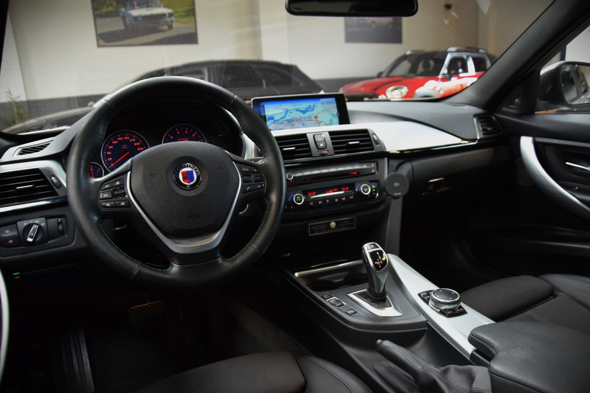 Alpina BMW ALPINA B3 BITURBO TOURING ALLRAD Panoramadak|Head, Auto's, Leder en Stof, Vierwielaandrijving, 6 cilinders, 750 kg