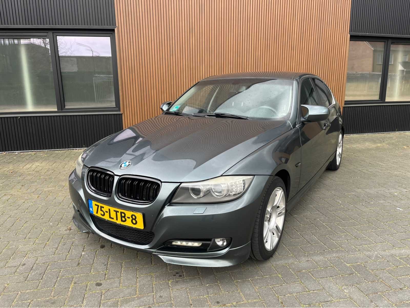 2010 BMW 3-serie 316i Business Line ( nieuwe apk ) Personena, Auto's, Euro 5, Gebruikt, 1599 cc, 4 cilinders