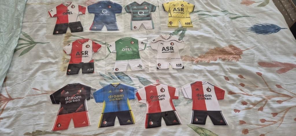 Mini shirts Feyenoord, Verzamelen, Sportartikelen en Voetbal, Ophalen of Verzenden, Zo goed als nieuw, Feyenoord, Shirt