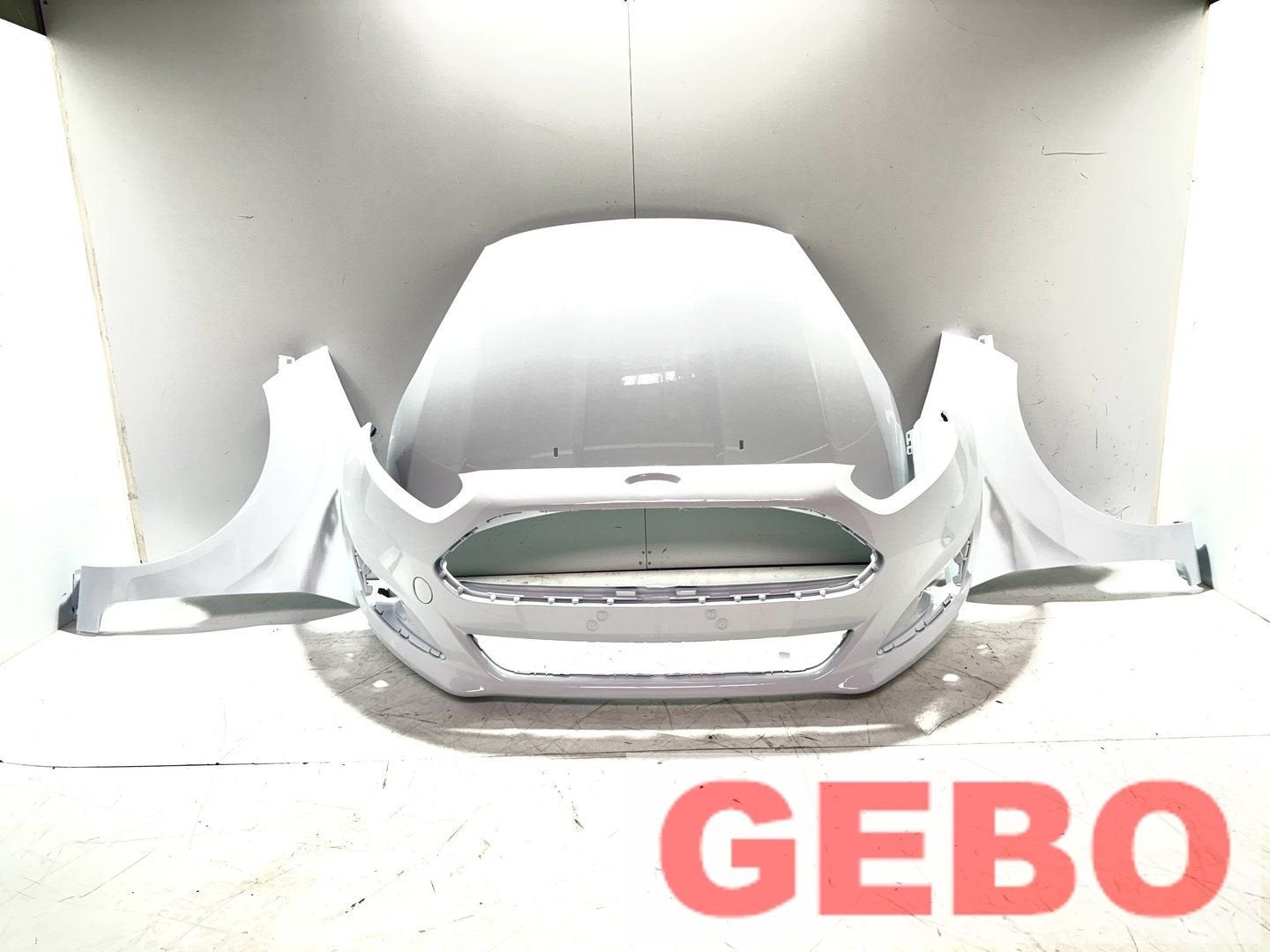 Ford Fiesta 2013/2017 voorkop motorkap bumper spatbord NIEUW, Auto-onderdelen, -, Voor, -, Nieuw